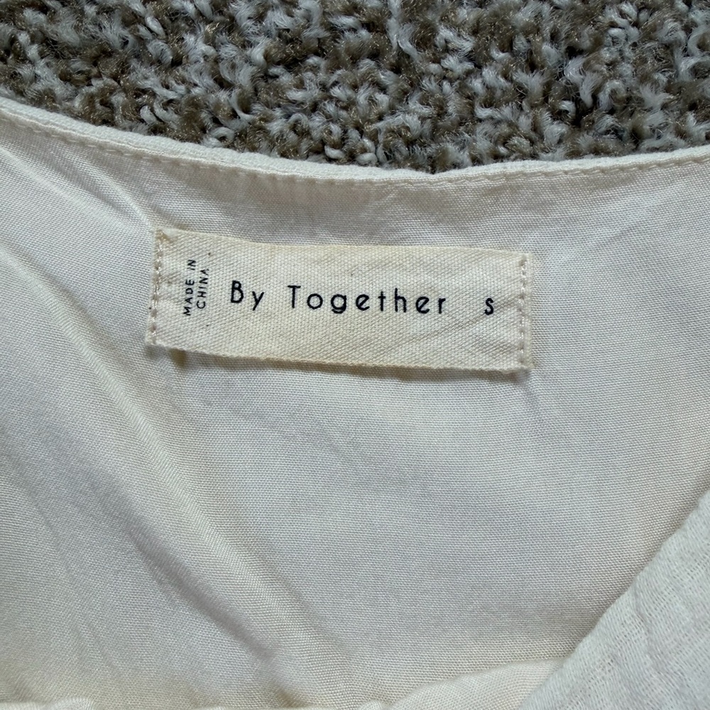 Puff-Sleeve Square-Neck Top - Picture 3 of 4
